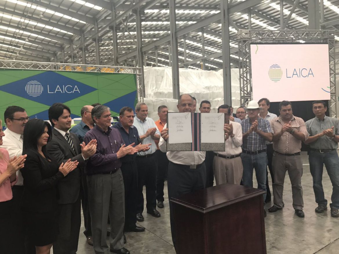 photo4945357191976691659