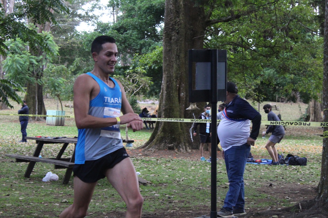 8CA8DC7F-ADB8-44EF-969E-0F2433EE8F47